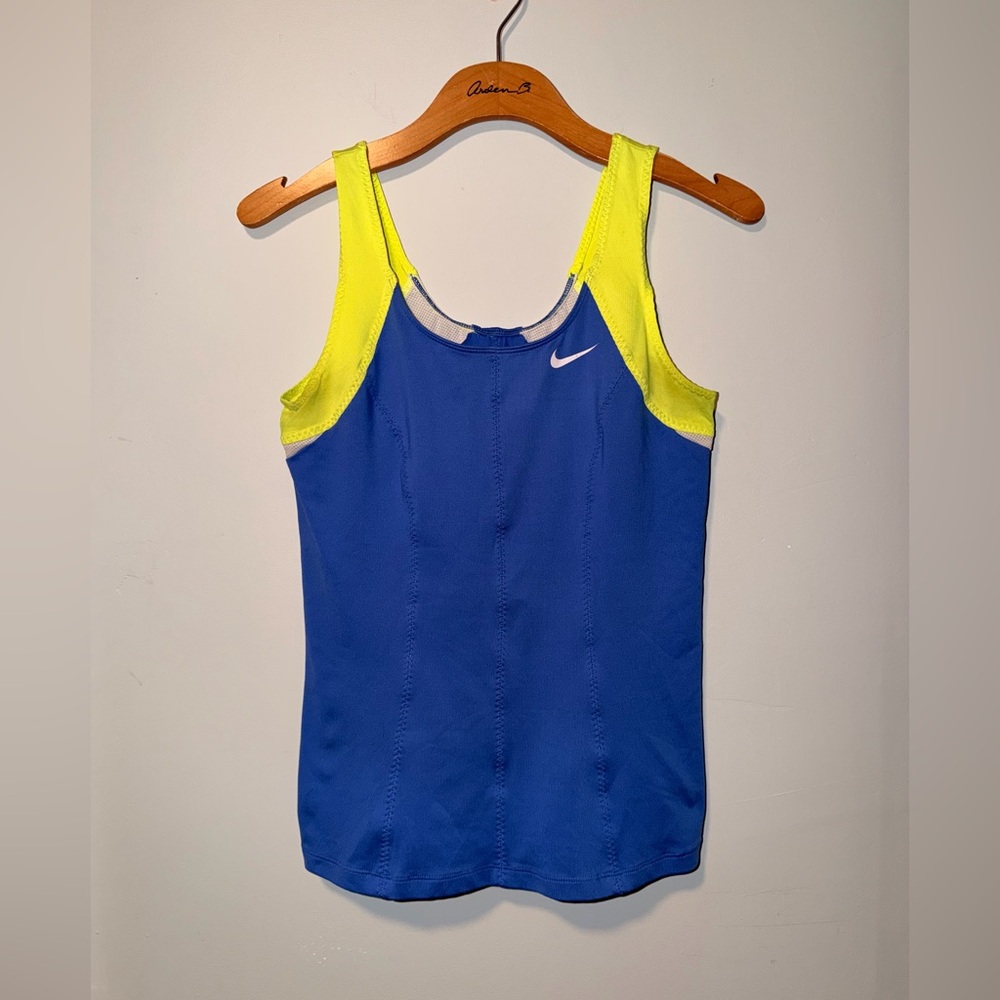 Nike Women's tank top size M